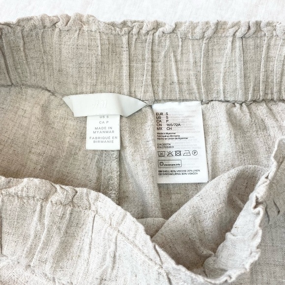 H&M Linen Blend High Waist Mom Shorts - Picture 2 of 7